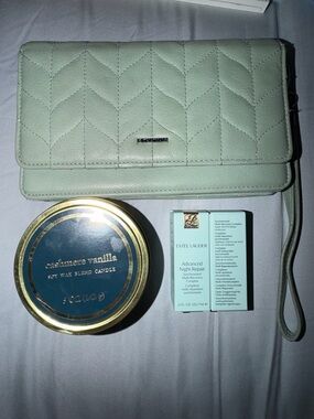 Bundle Deal: Mint Wallet Clutch - Wristlet, soy candle & sample Estee Lauder